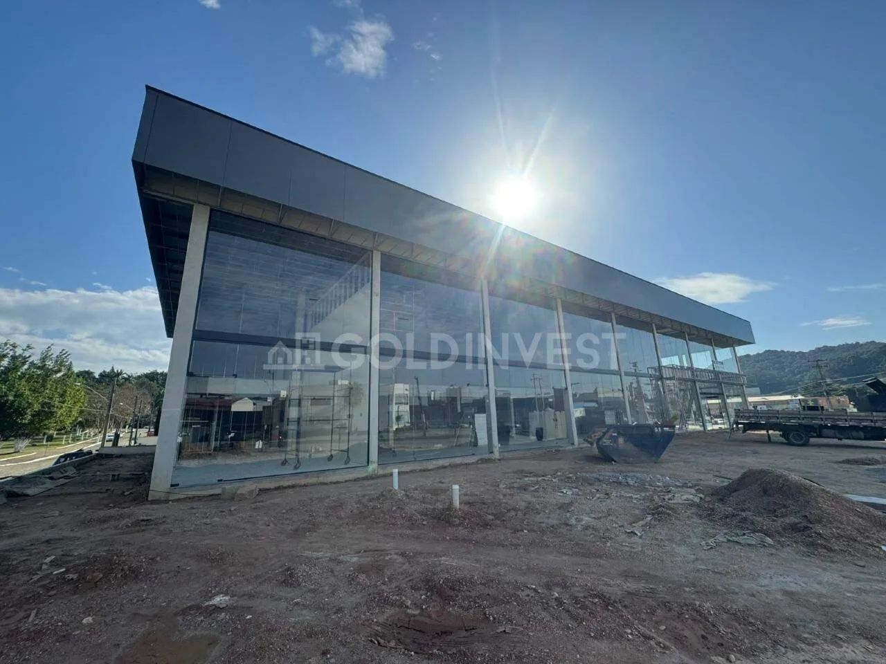 Sala comercial com 520m² no bairro Jardim Maluche!!!