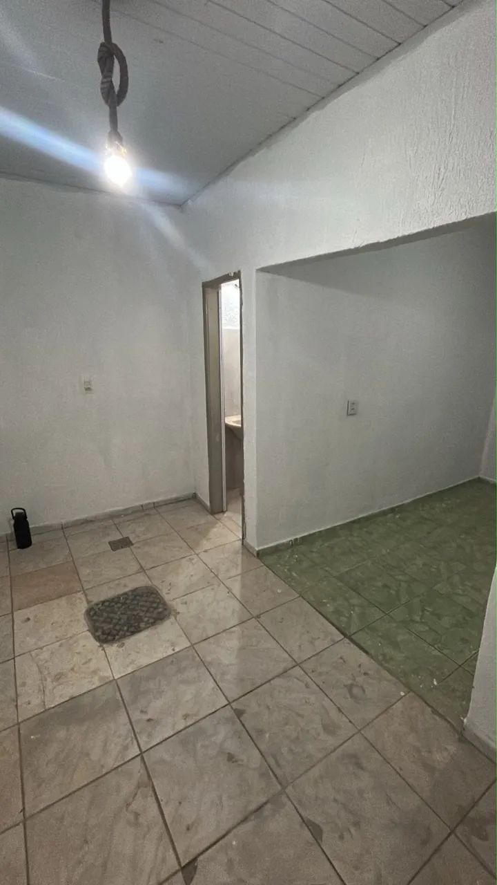 KITNET PARA ALUGAR - R$ 900 | QUARTO, SALA, COZINHA E BANHEIRO - Foto 4