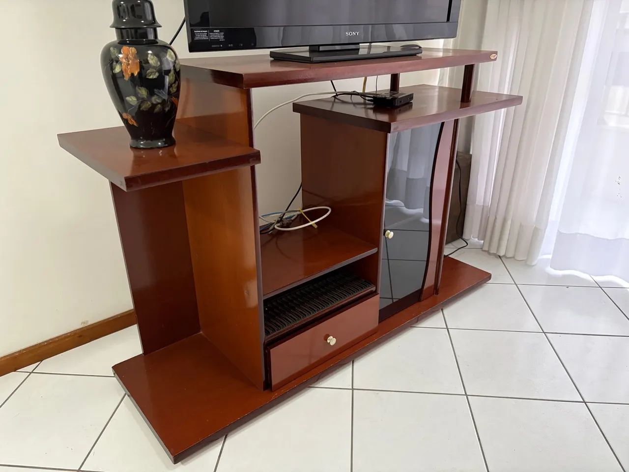 Rack tv