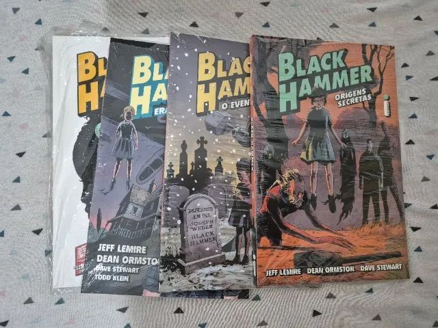  black hammer panini 4 volumes