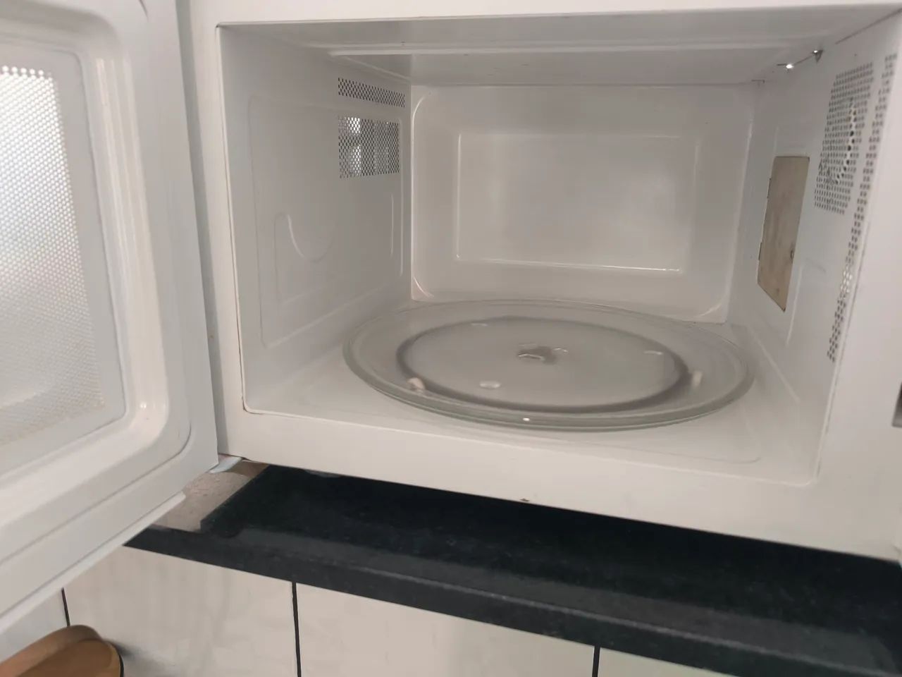 Microondas Electrolux 31L - Foto 3