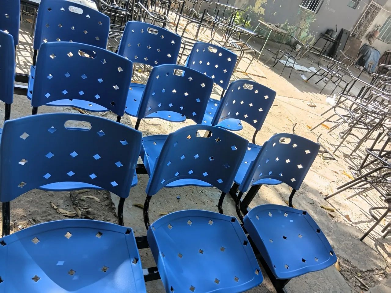 Longarinas três lugares azul plástico  - Foto 4