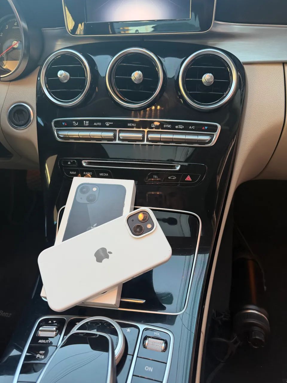 iPhone 13 black 128 gigas com caixa 