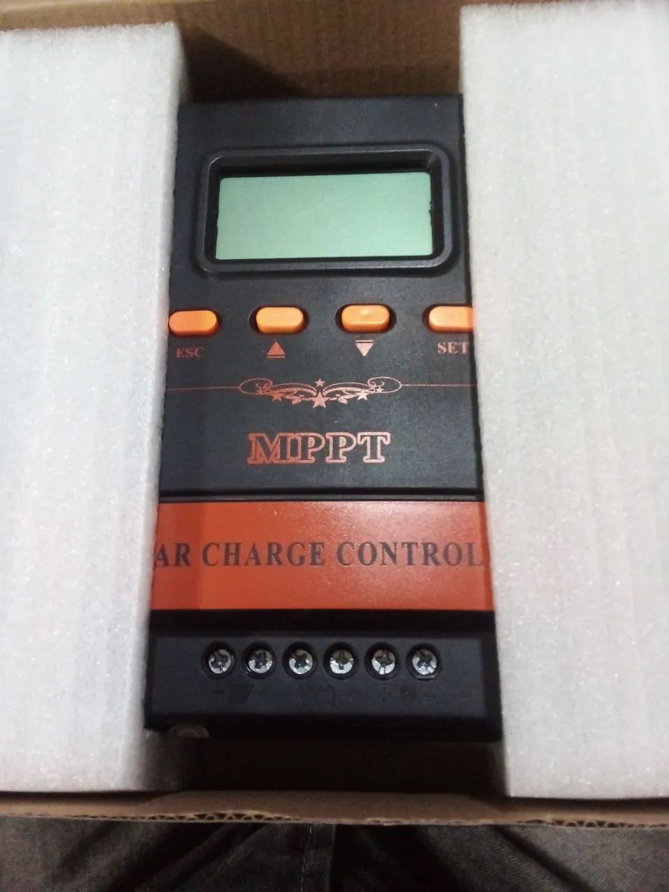 Controlador de carga mppt 24 anperes - Foto 2