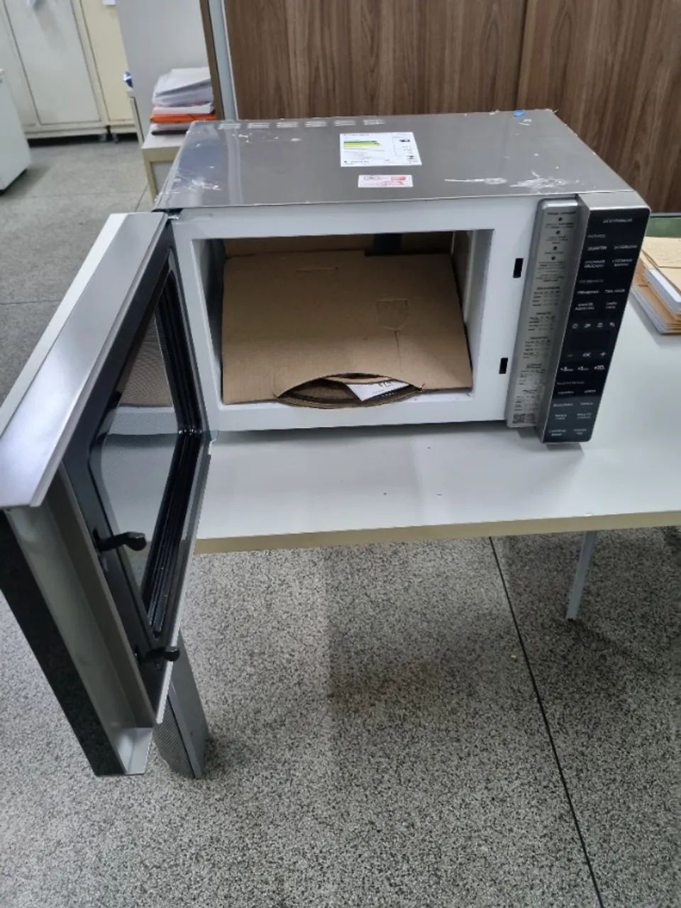Forno de Micro-ondas Electrolux Efficient ME36S - Foto 2