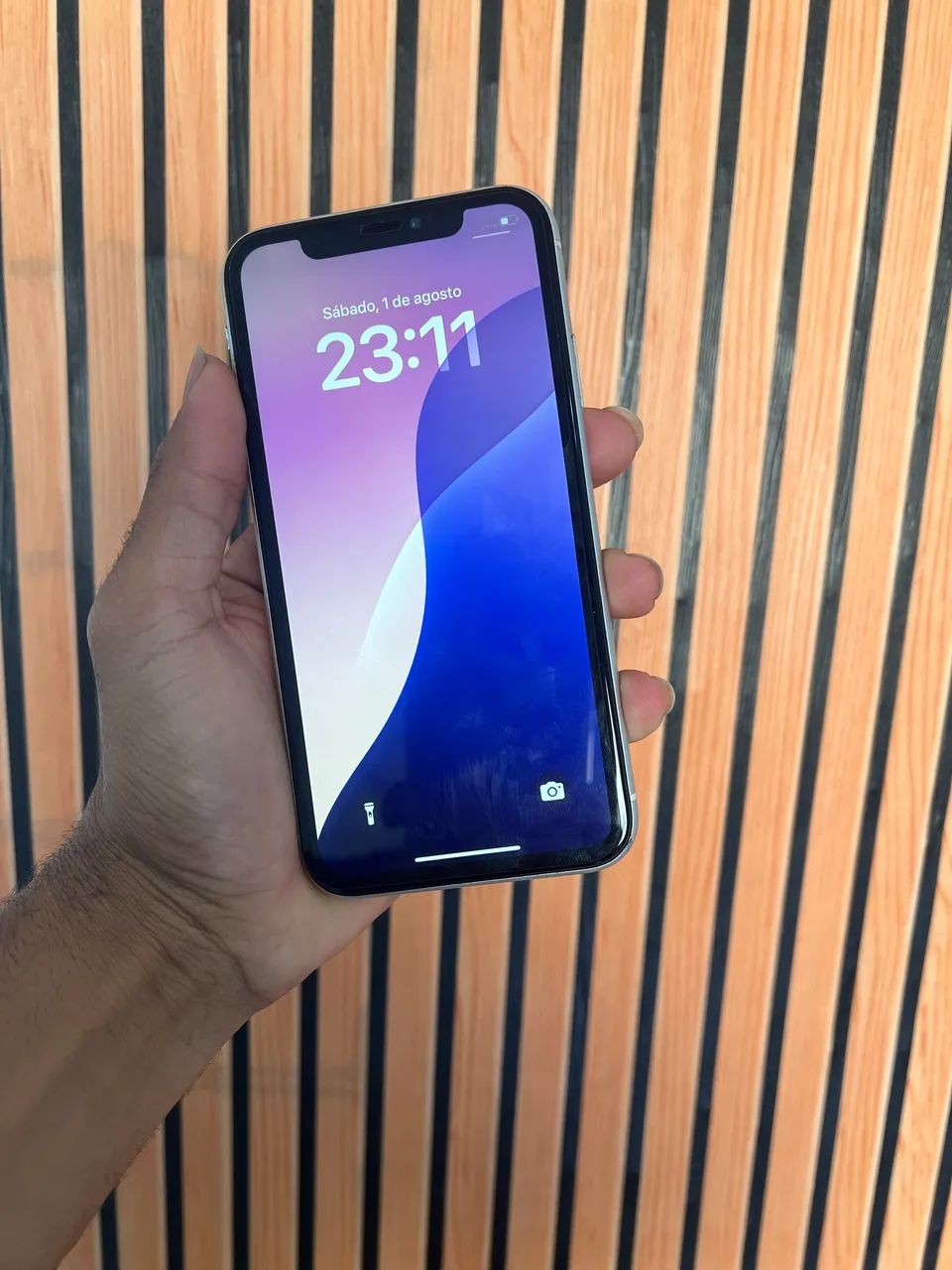 IPHONE XR 64 GB 