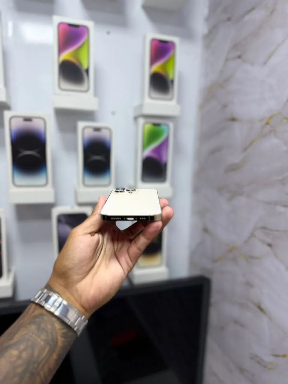 iPhone 13 PRO - 128GB DOURADO<br>?2.799 - Foto 3