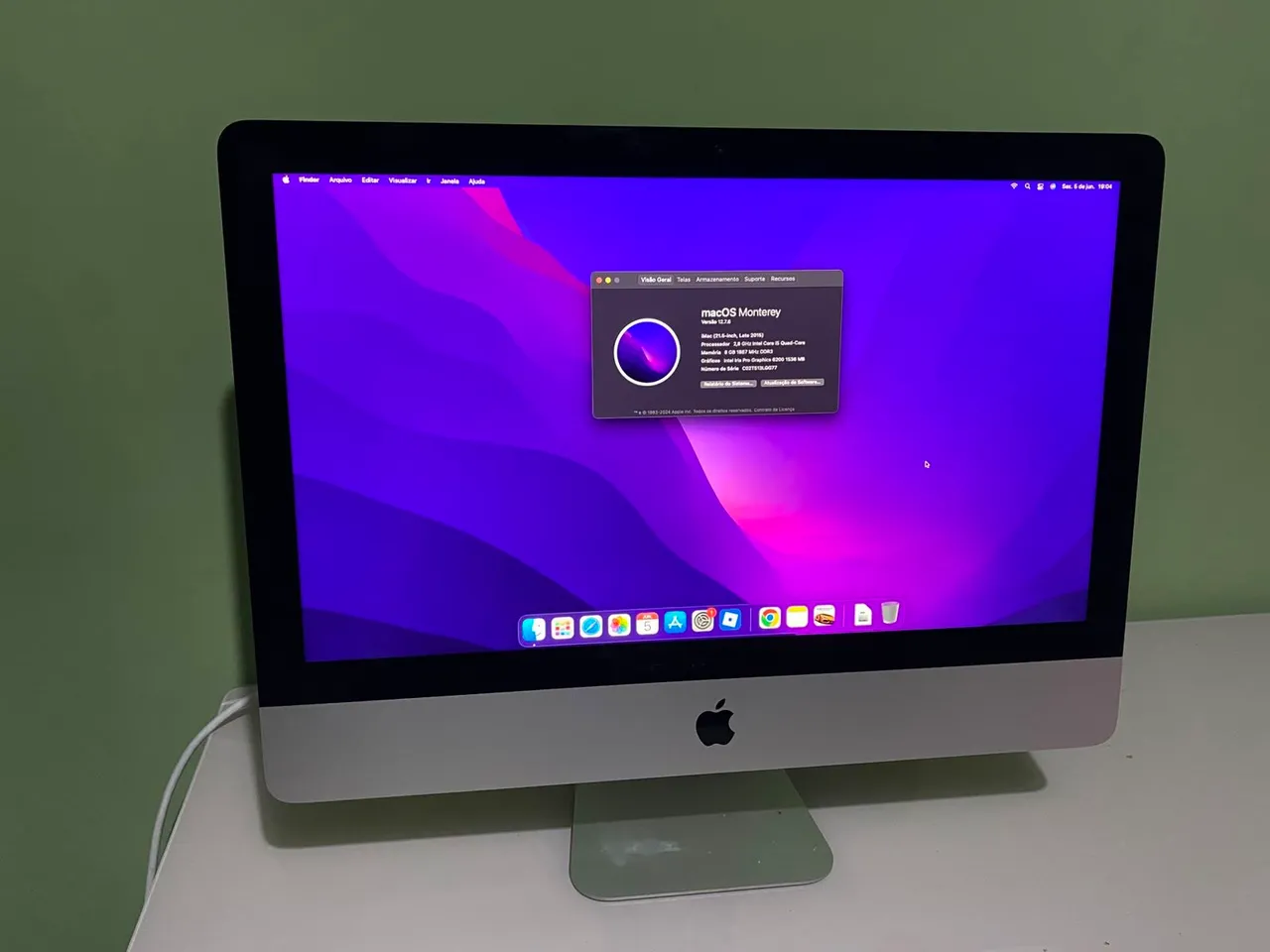 Apple iMac 21.5インチ Retina Late 2015 iMac 21,5 Apple Late 2015 - SSD 256GB - Computadores e Desktops