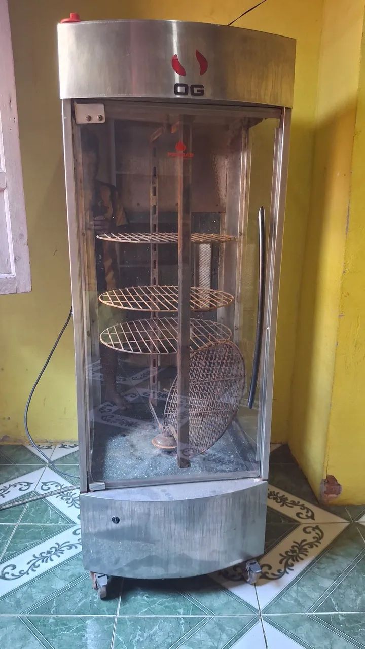 Maquina de assar frango.. funciona tudo perfeito