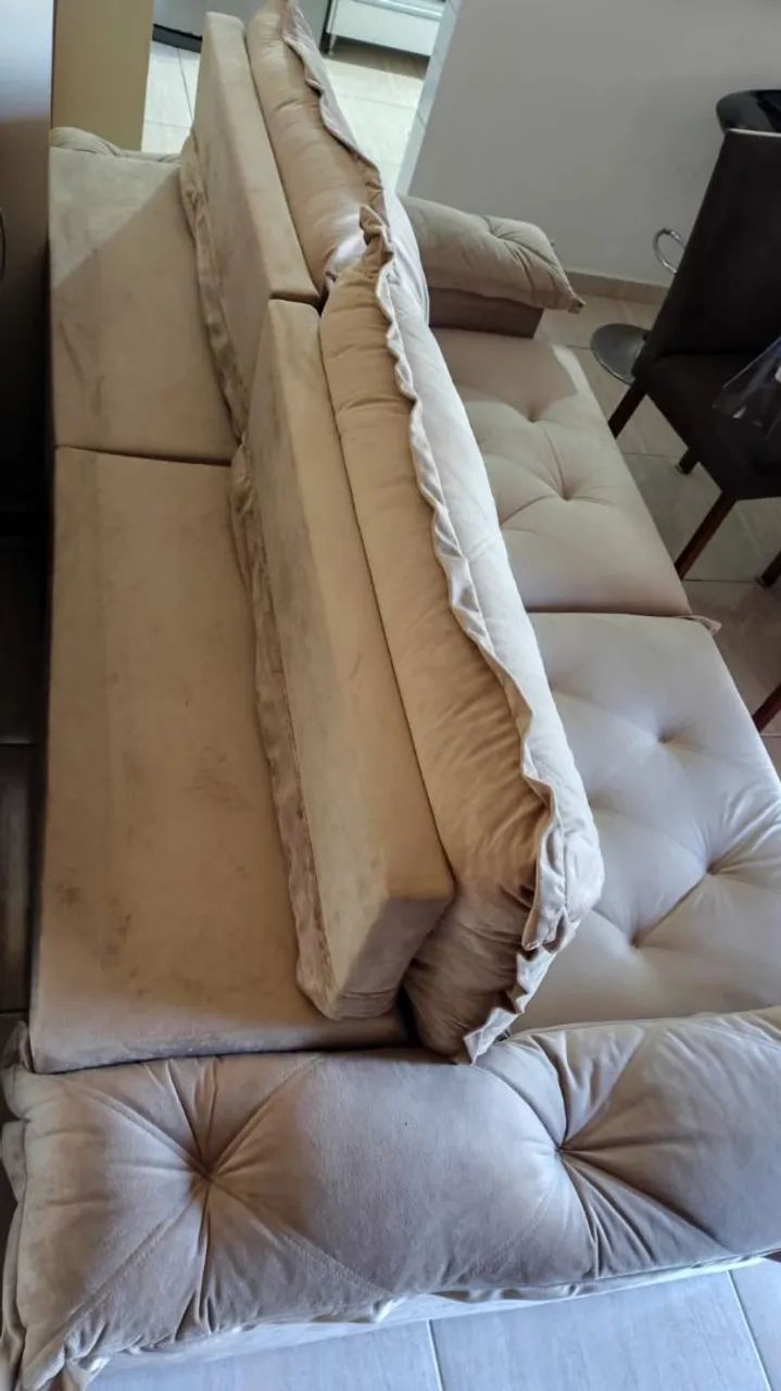 Vendo sofá retrátil semi novo 