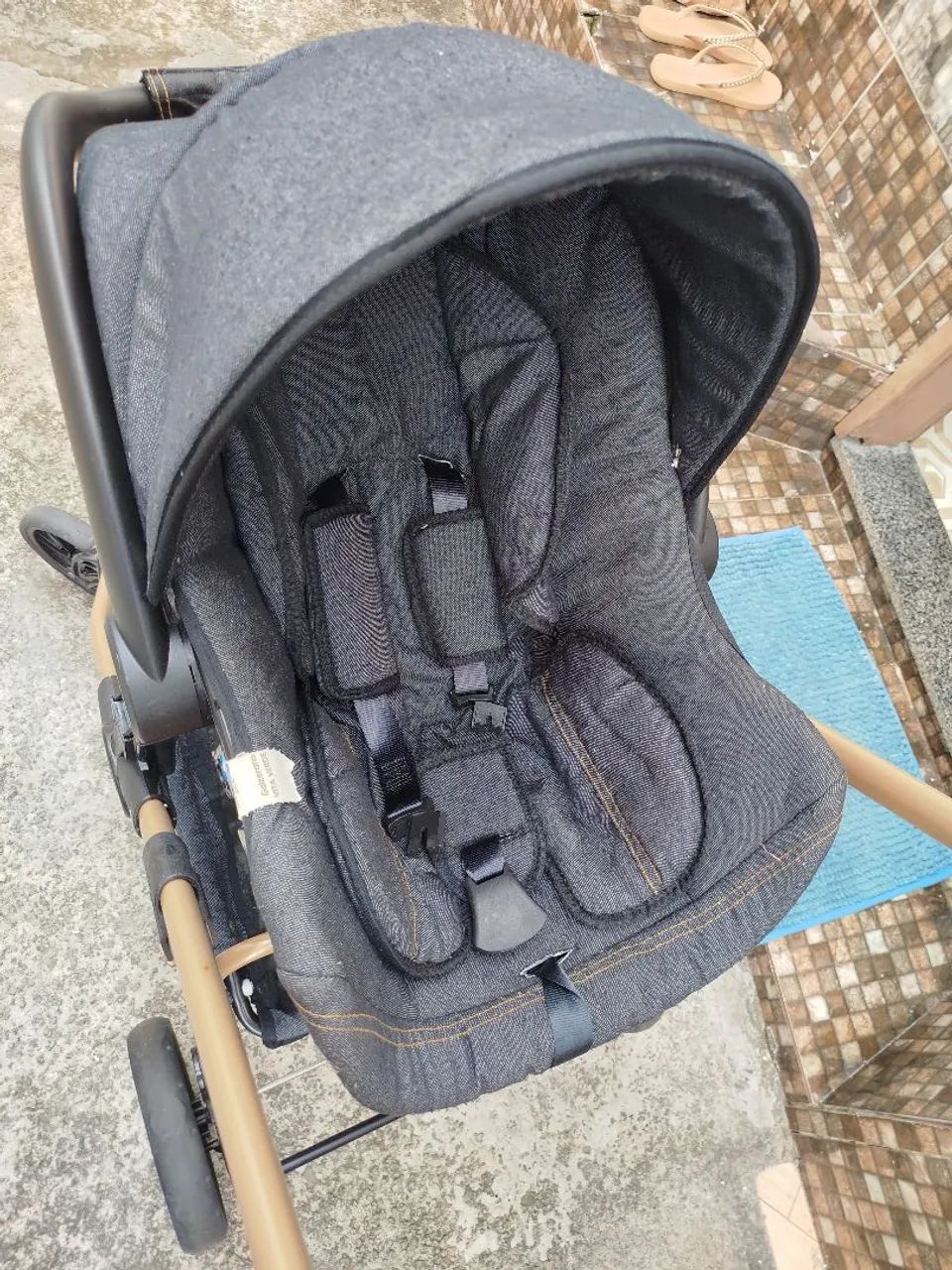 CARRINHO DE BEBÊ MOISÉS COM BEBÊ CONFORTO  - Foto 3
