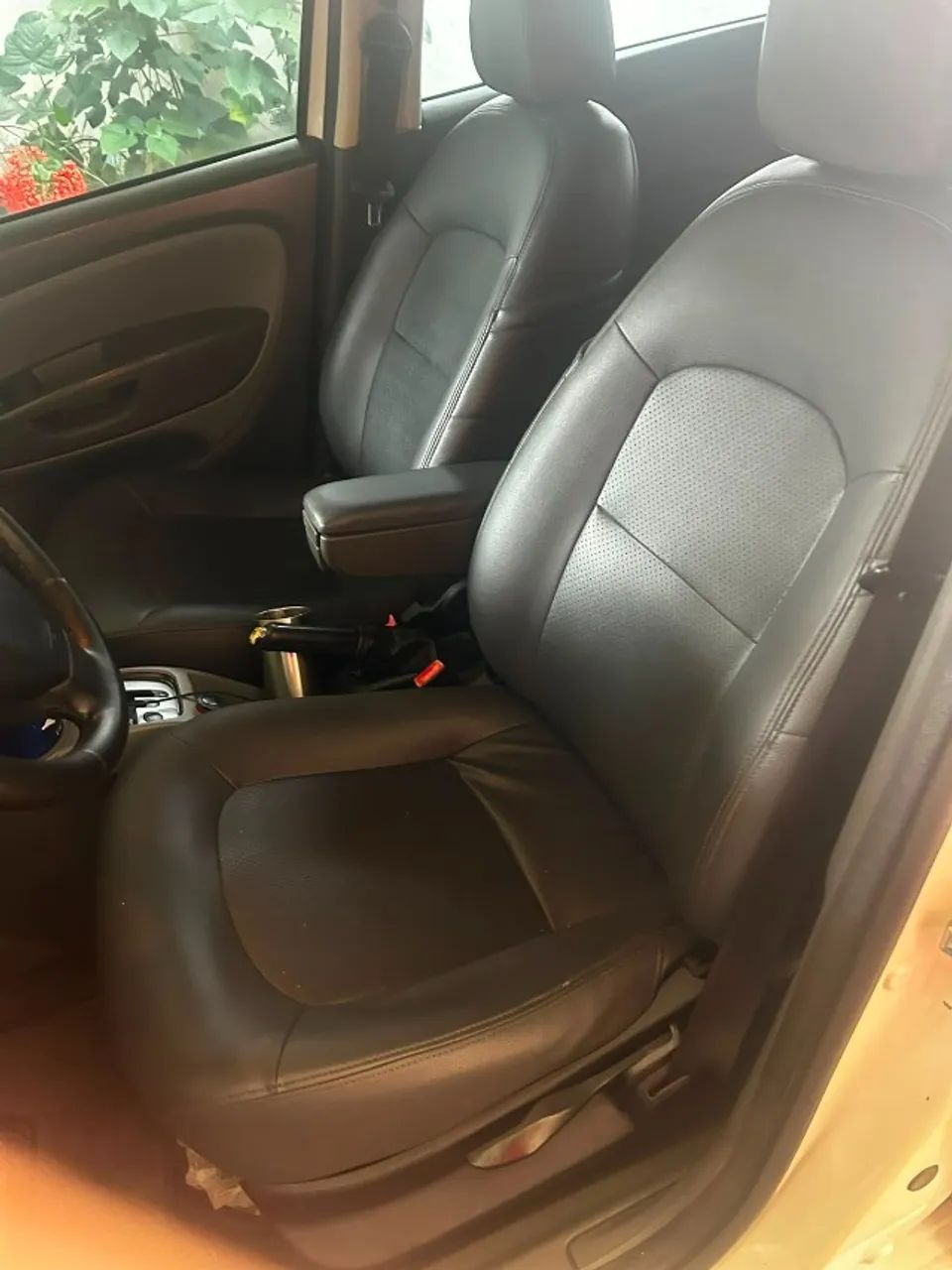 Fiat Linea Absolute 1.9/1.8 Flex Dualogic 4P 2012 - Foto 5