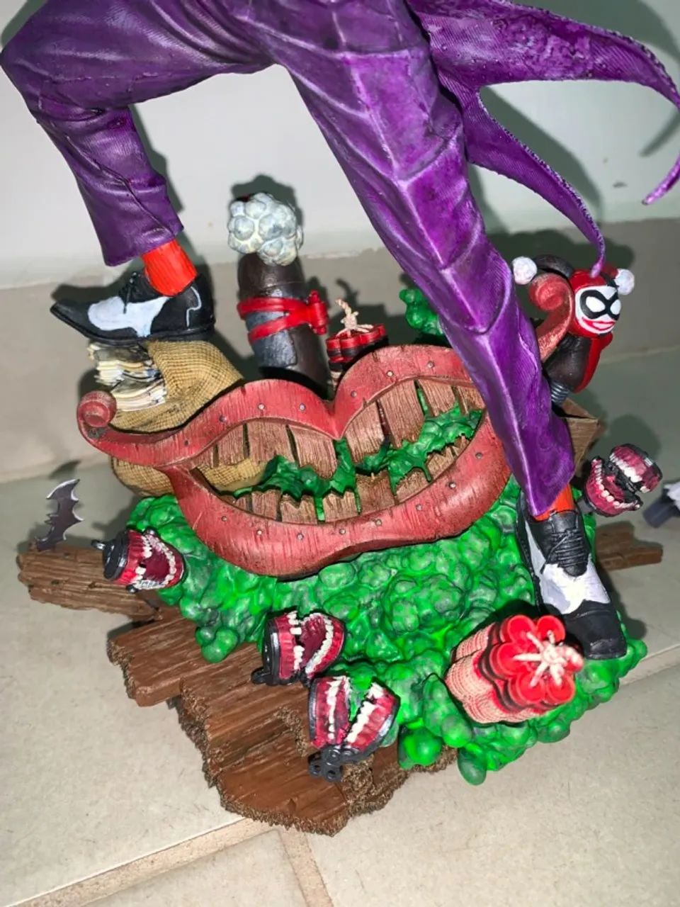 Action Figure Coringa / Joker - Deluxe - Foto 4