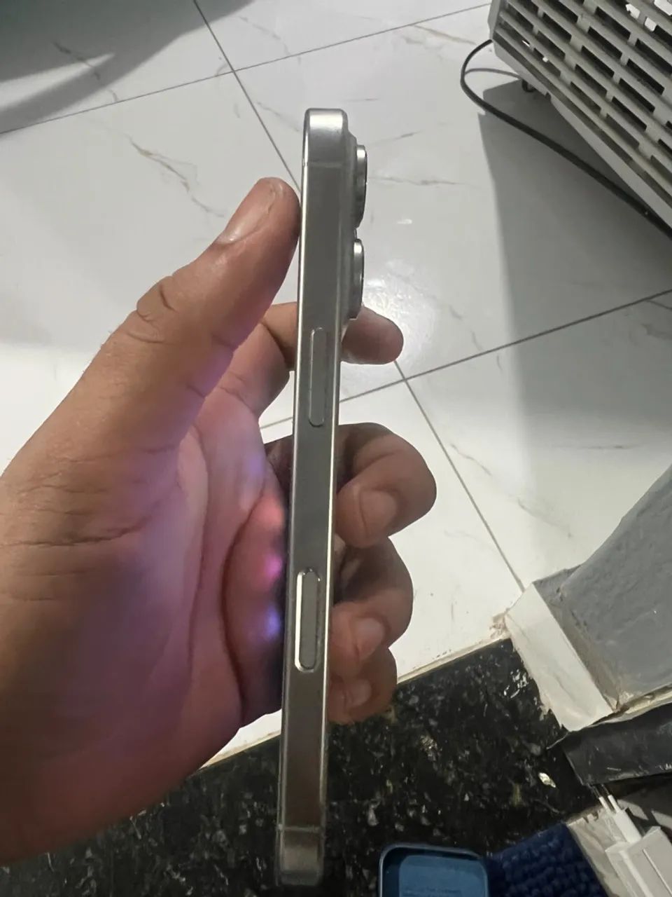 VENDO IPHONE 16 PRO - Foto 3