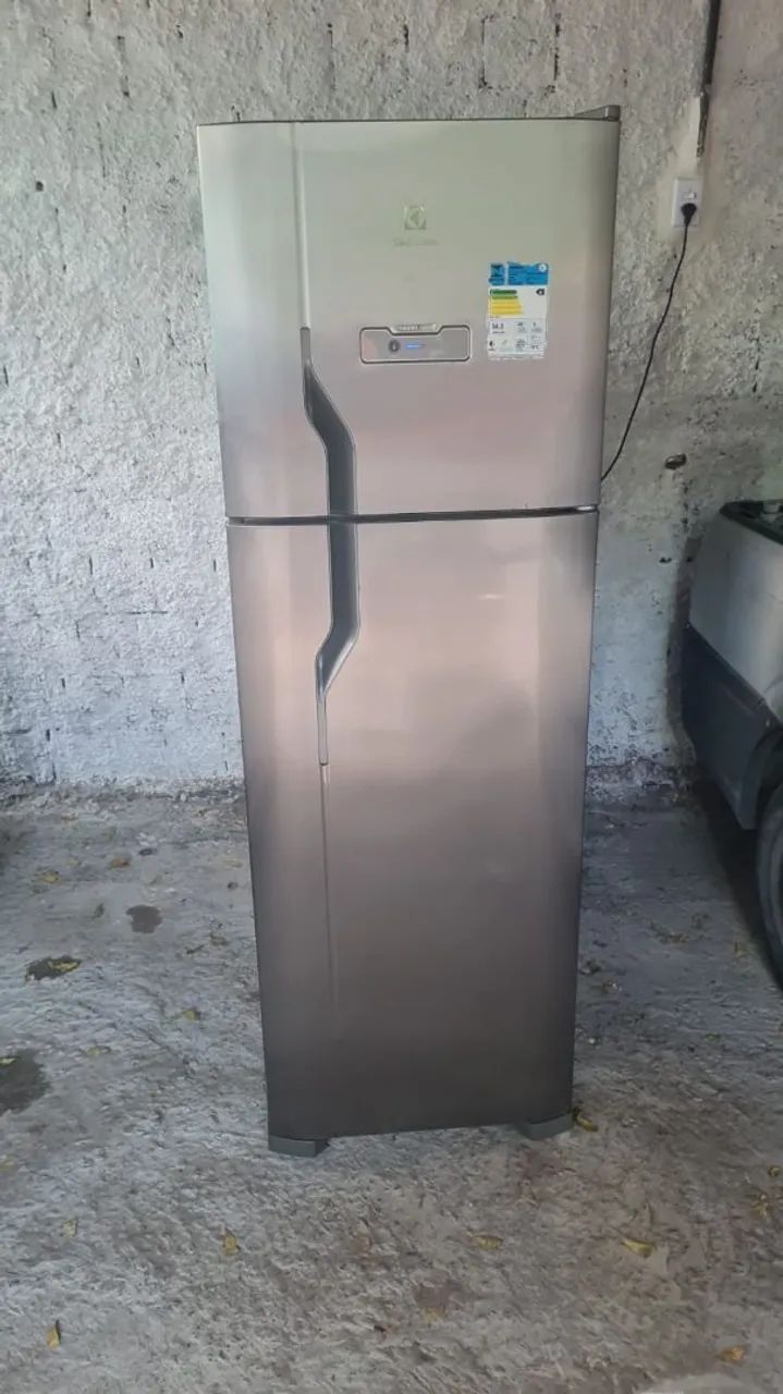 Geladeira Electrolux frost free 