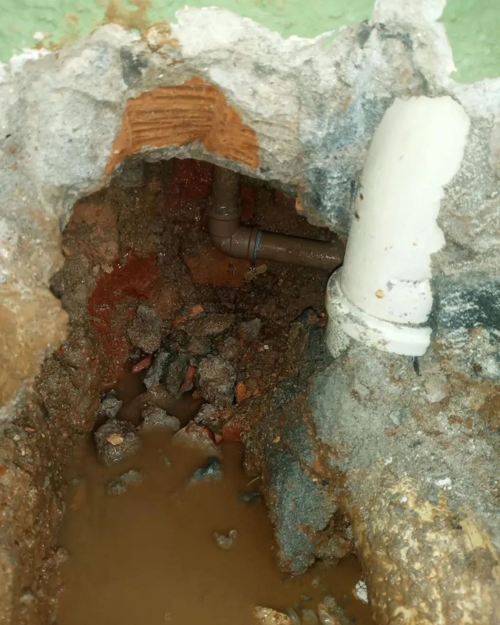 Pedreiro Caça vazamentos  - Foto 2