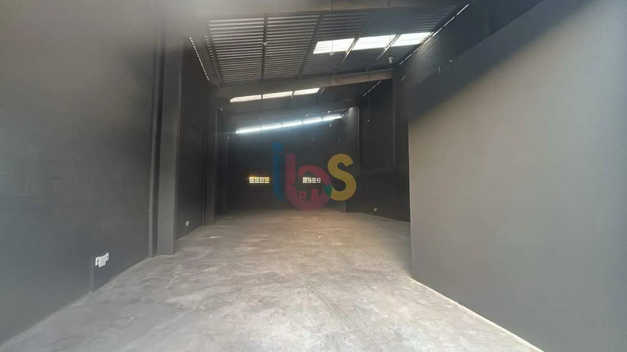 ALUGA-SE GALPÃO COMERCIAL NA AV. ITABUNA - Foto 5