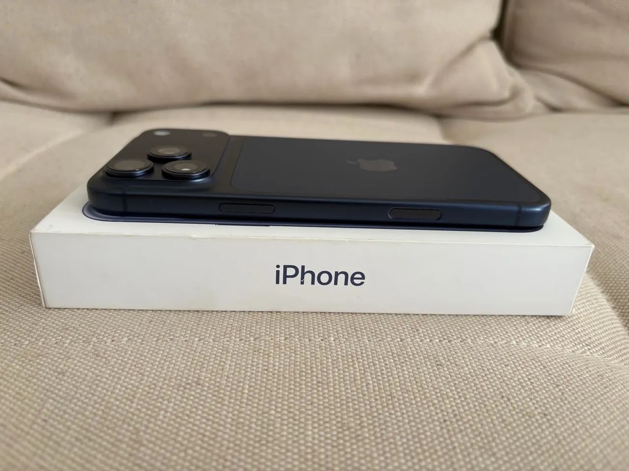 Apple iPhone 17 Pro Max 1TB Azul com NF  Impecável - Foto 4