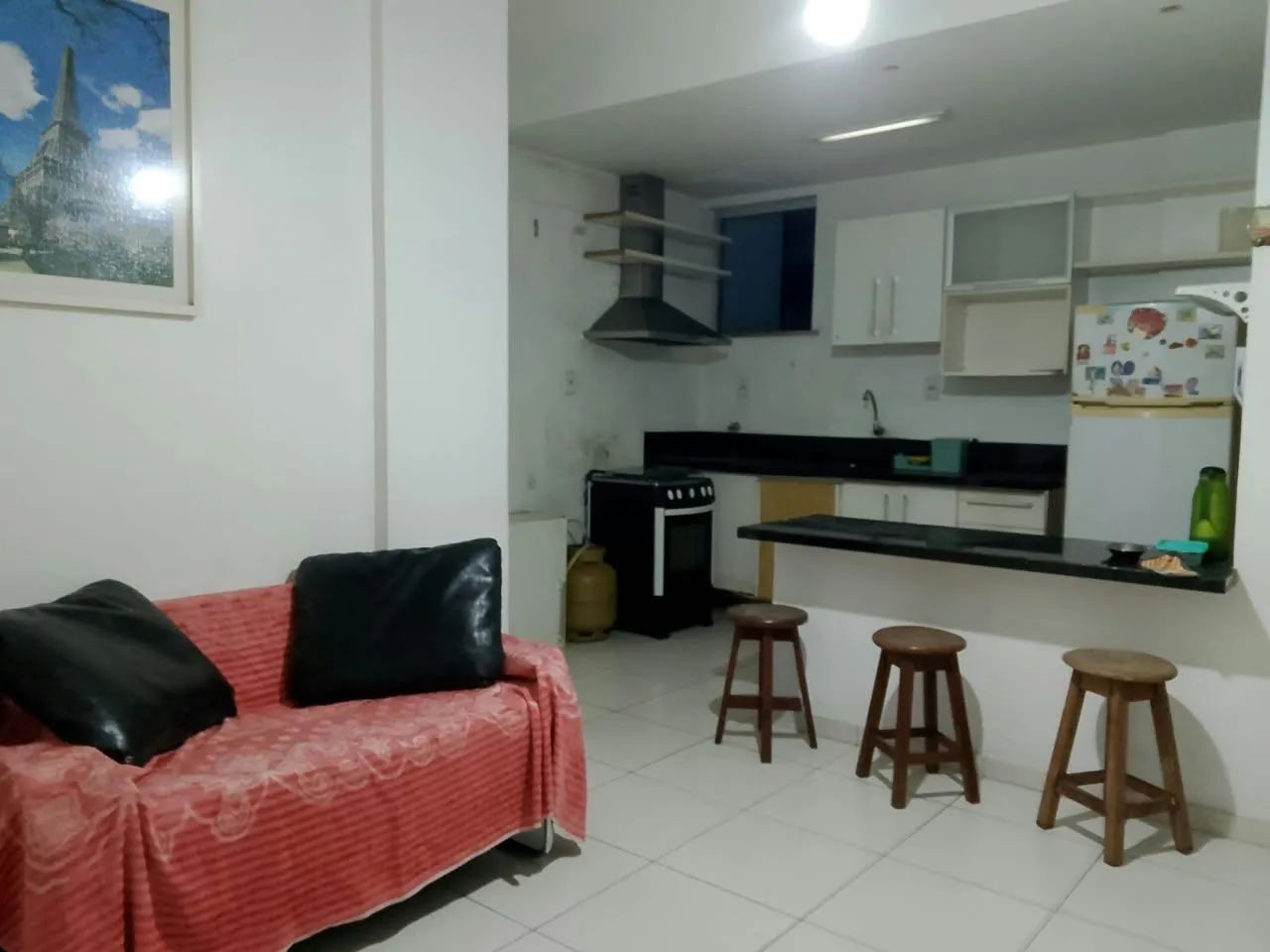 Alugo apartamento no Edificio Paes de Carvalho - Foto 2