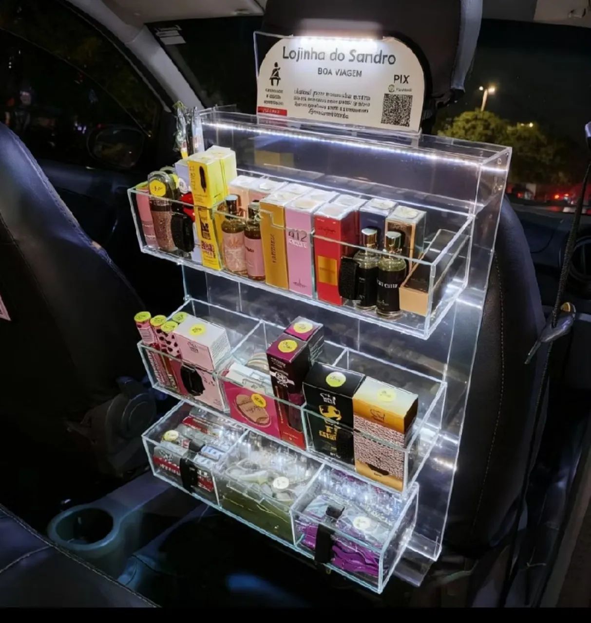 Expositor em acrílico com Led, para mini loja no carro 