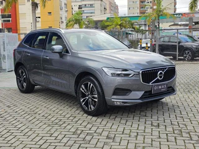 Volvo Xc60 XC 60 D-5 MOMENTUM 2.0 AWD Diesel 5p 2020