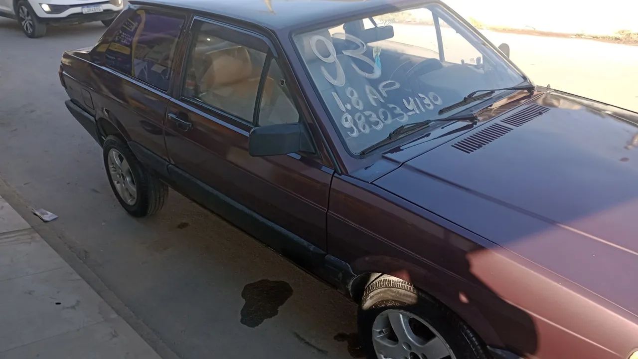 Volkswagen Voyage GL/ Special 1.6/ 1.8 (álcool) 1993