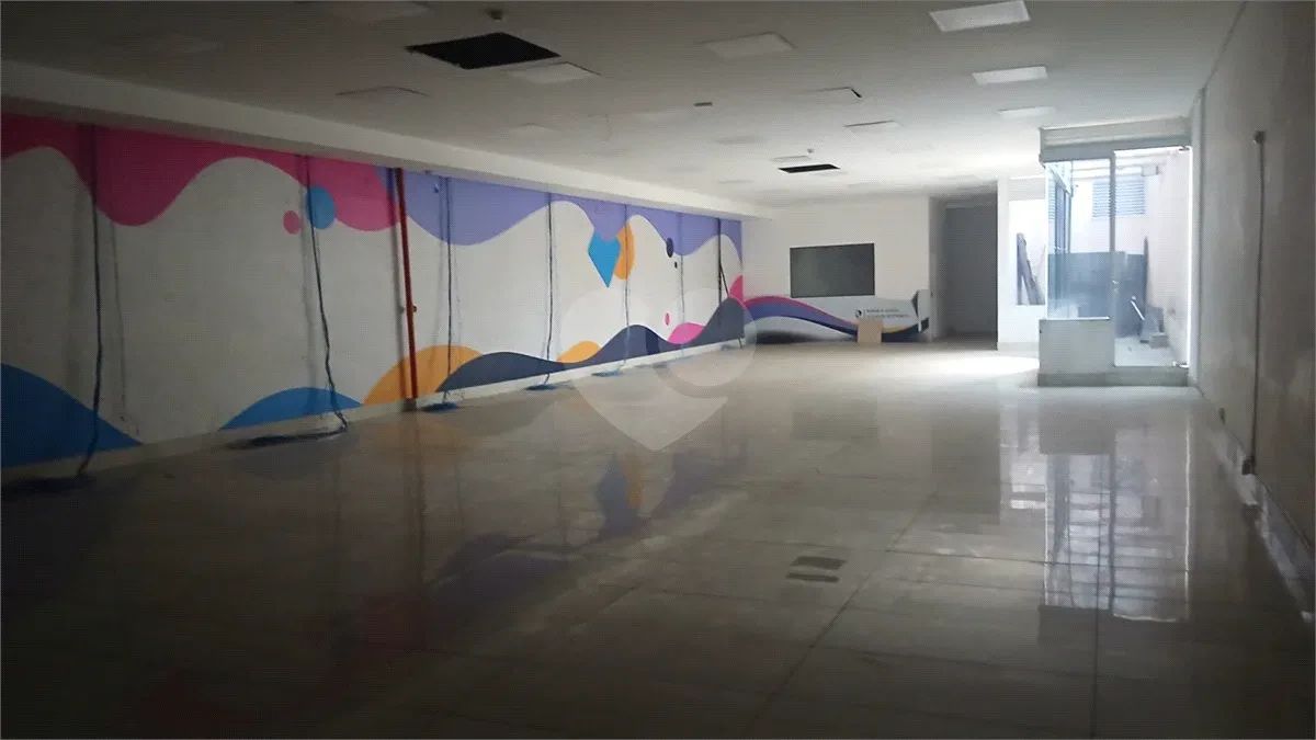 Prédio inteiro para locação em Água branca - SP