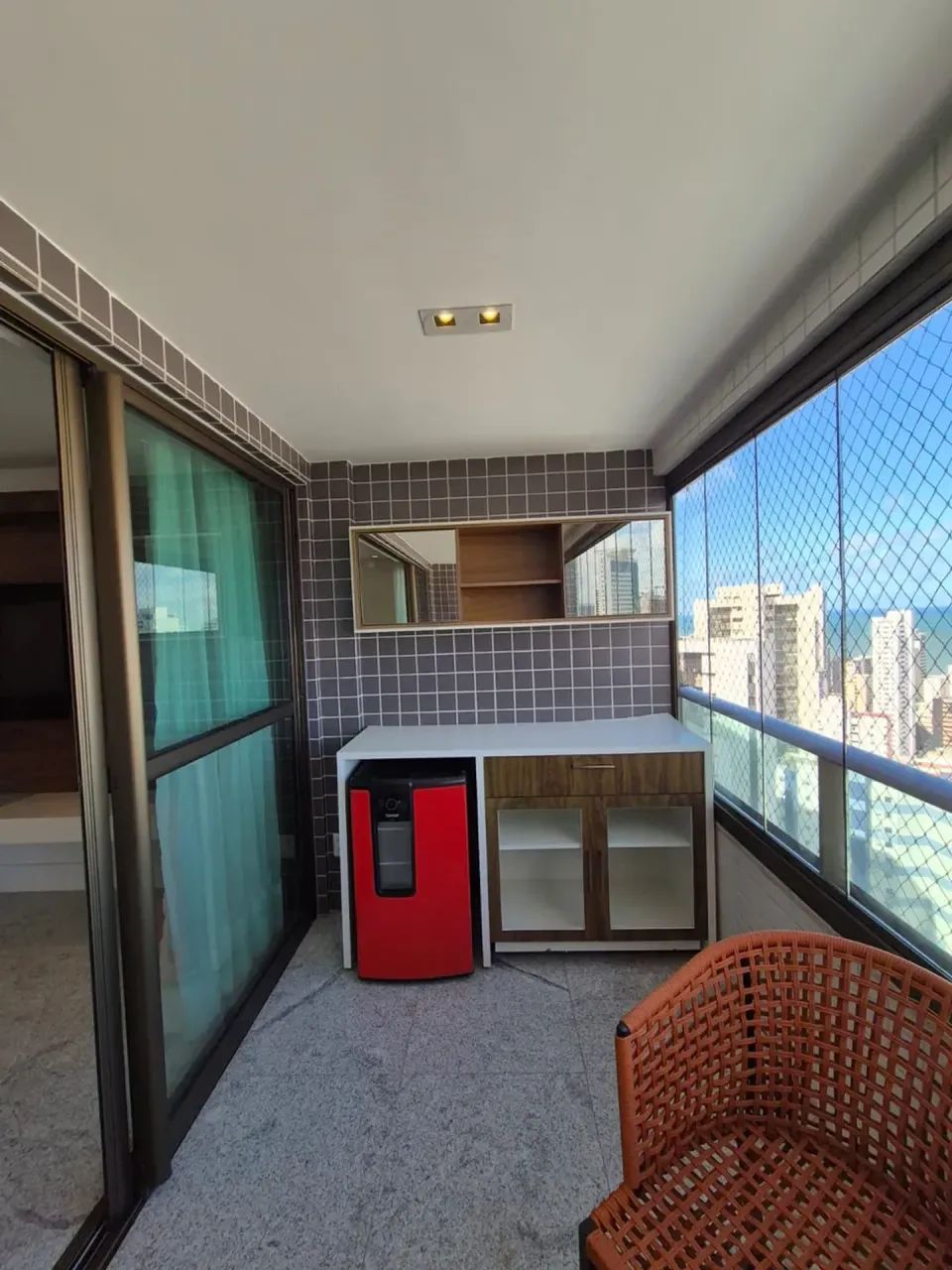 174m² COM 5 SUÍTES, 3 VAGAS E ANDAR ALTO - Foto 2