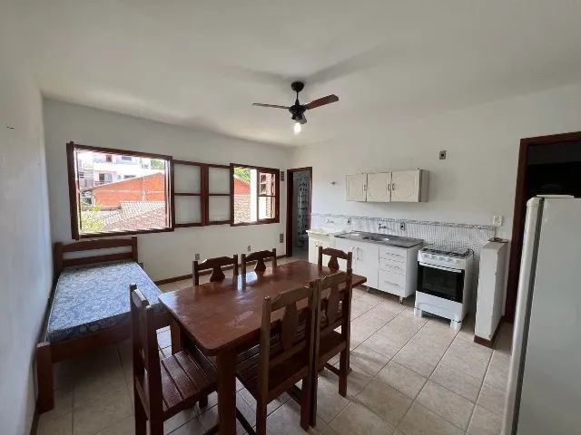 Alugo Anual 1 quarto mobiliado canasvieiras  - Foto 3