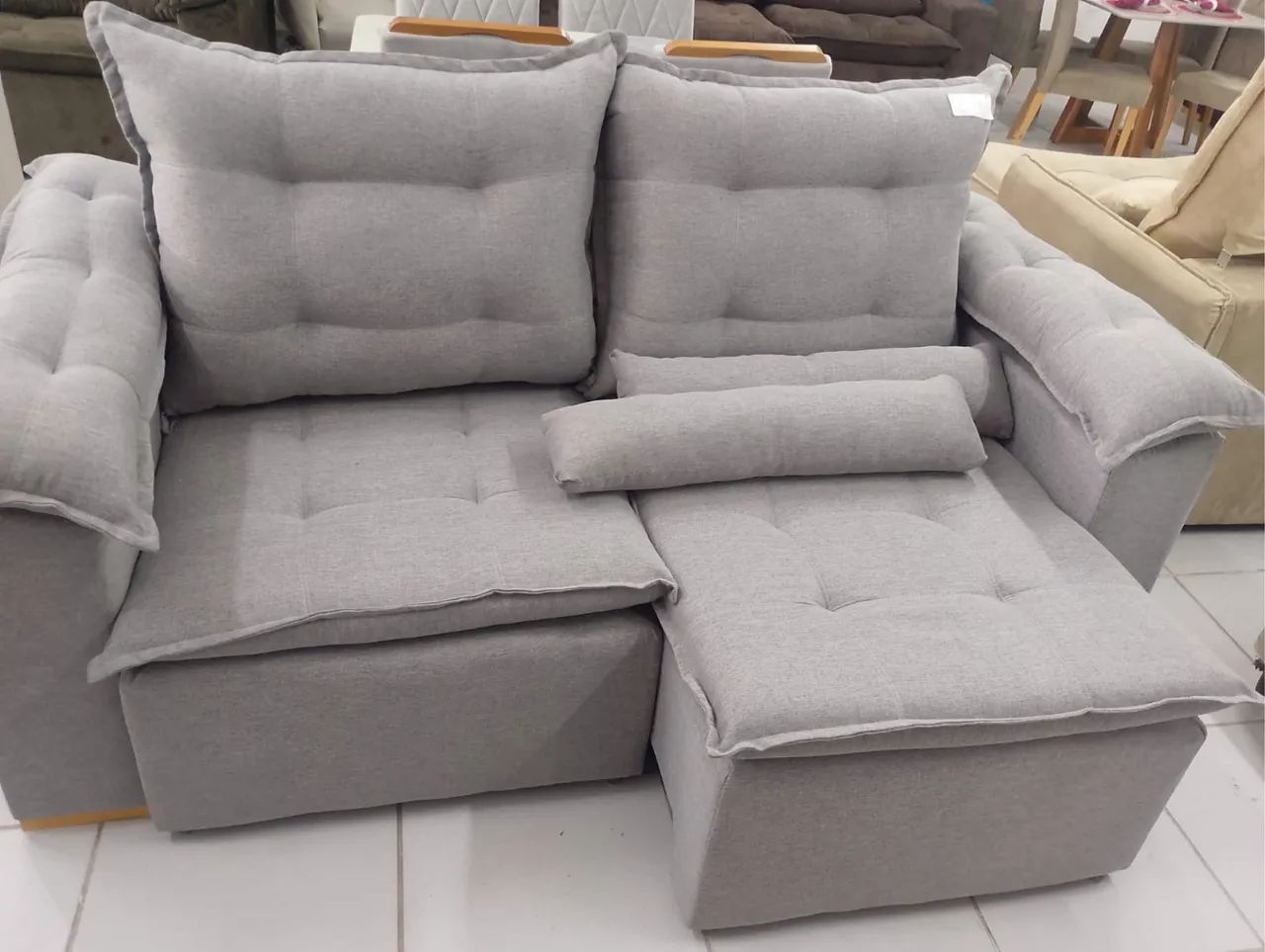 Sofá moderno mega confortável direto da fábrica com pillow top