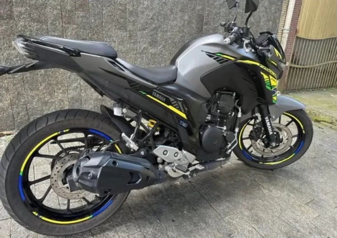Fazer 250 