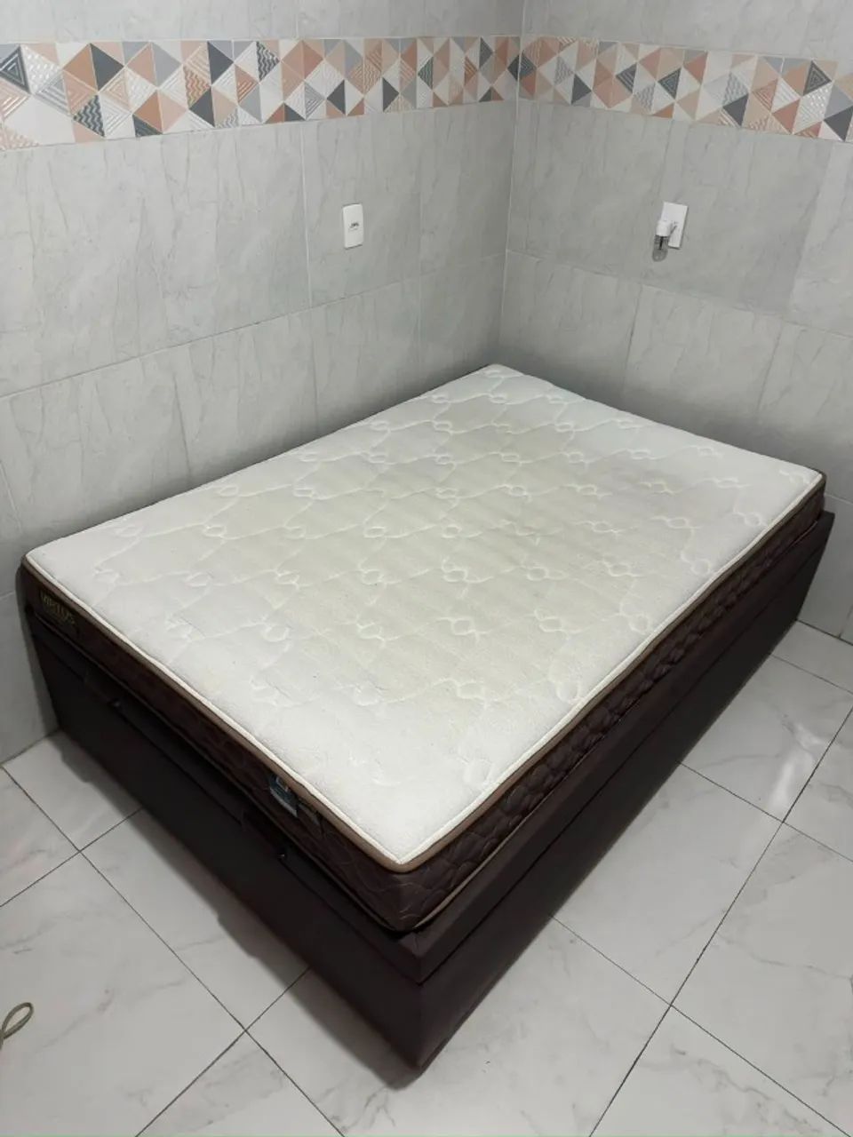 Vendo conjunto cama baú + colchão em excelente estado! - Foto 5