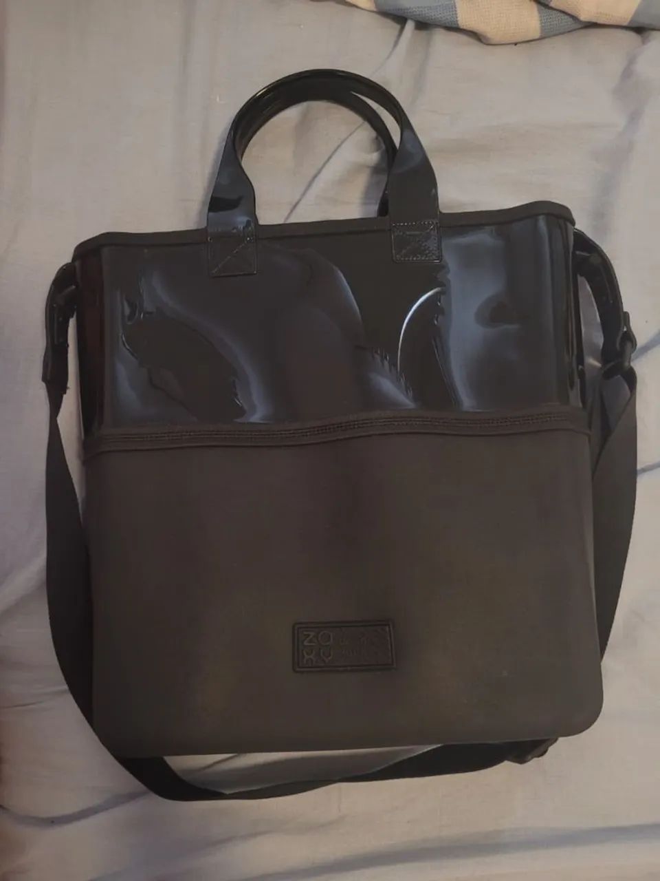 *Vendo bolsa zaxy every week preta*<br>