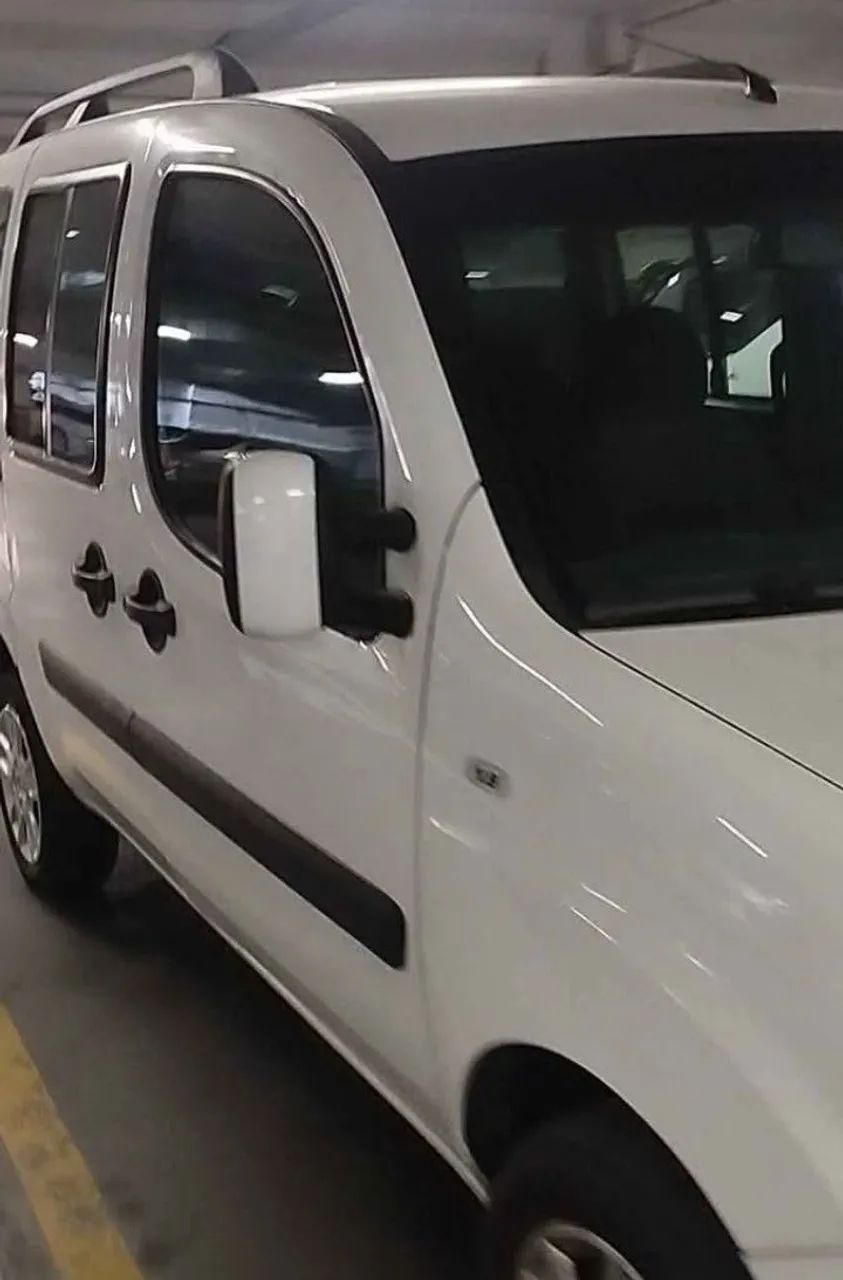 Fiat Doblo Essence 1.8 Flex 16V 5P 2012 - Foto 3