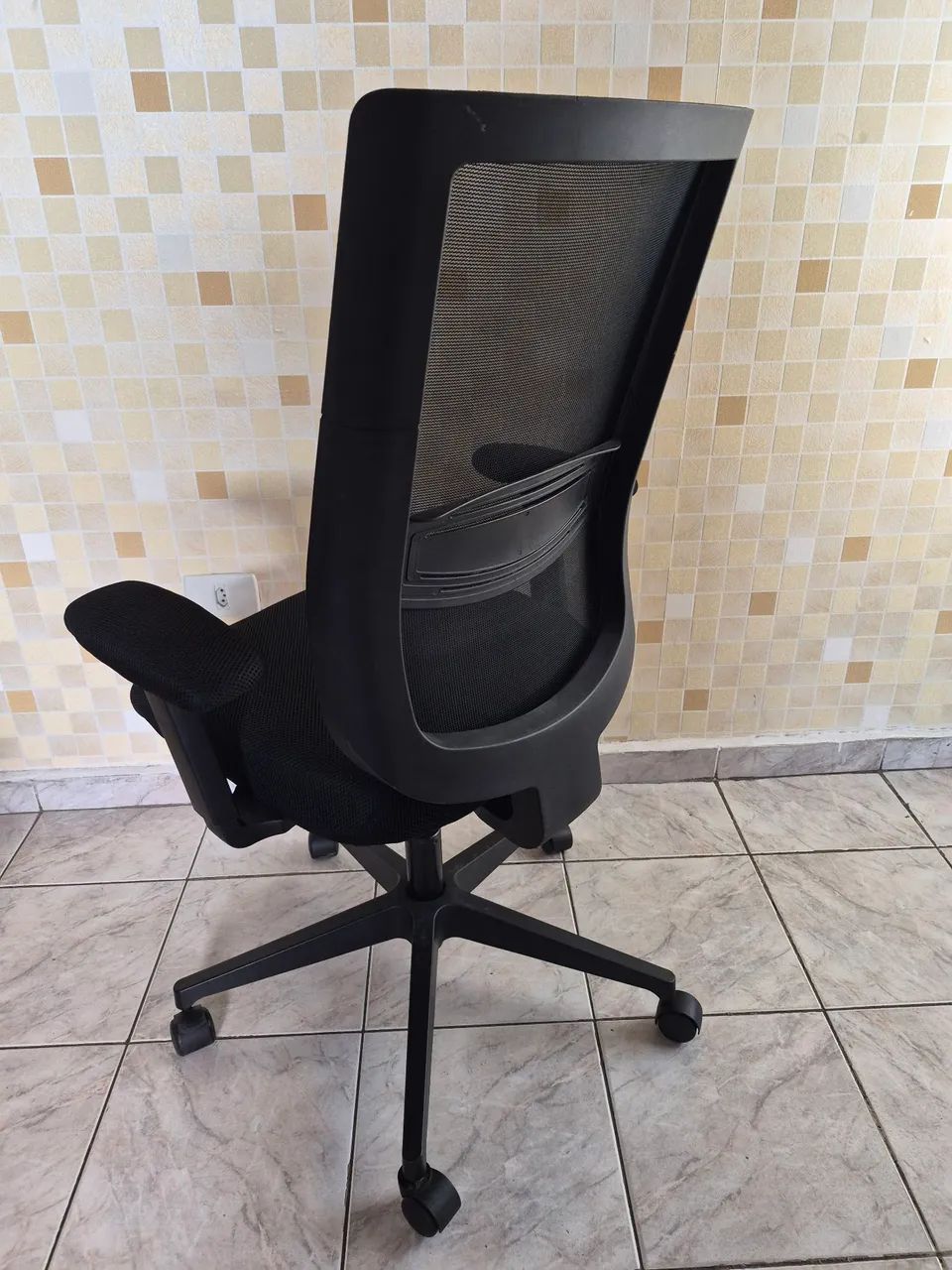 Cadeira Presidente Ergonomica (perfeito estado) - Foto 3