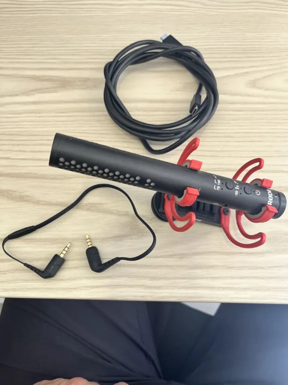 Microfone Rode Videomic Ntg Condensador Supercardióide Preto