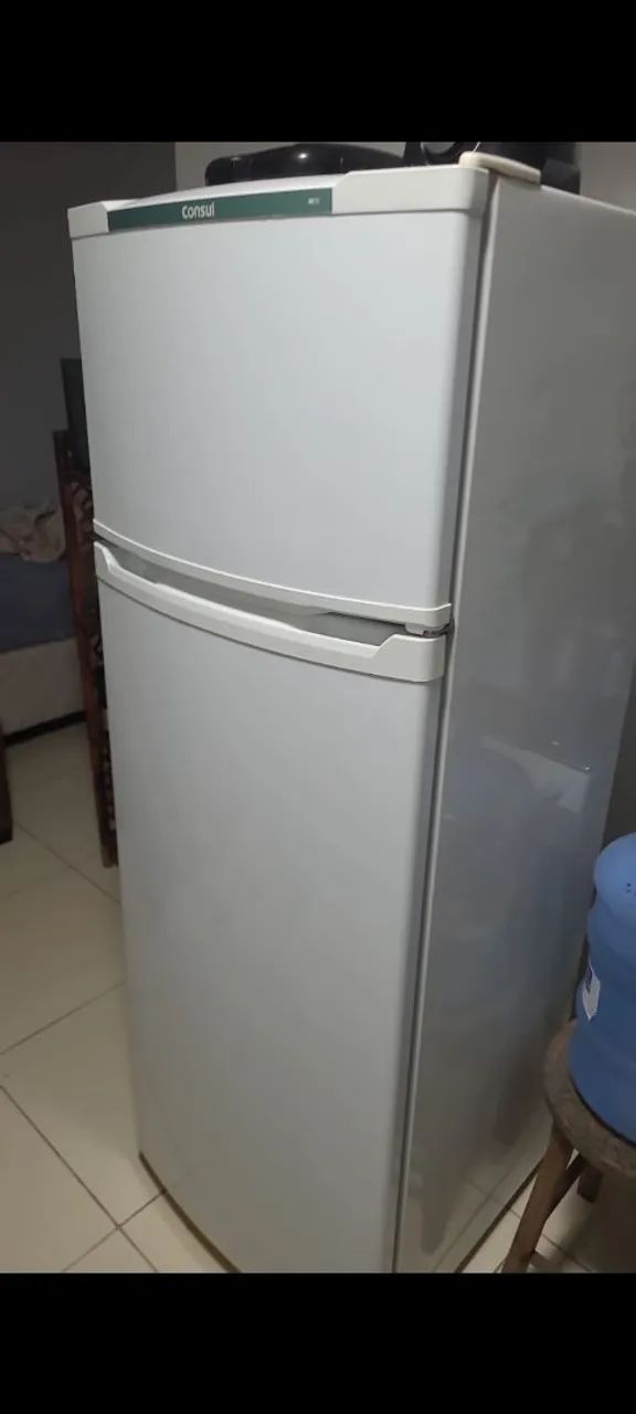 Vendo geladeira Consul funcionando perfeitamente  - Foto 2