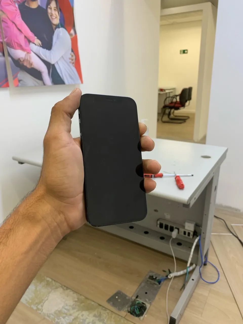 iPhone 12 64gb - Preto - Foto 2