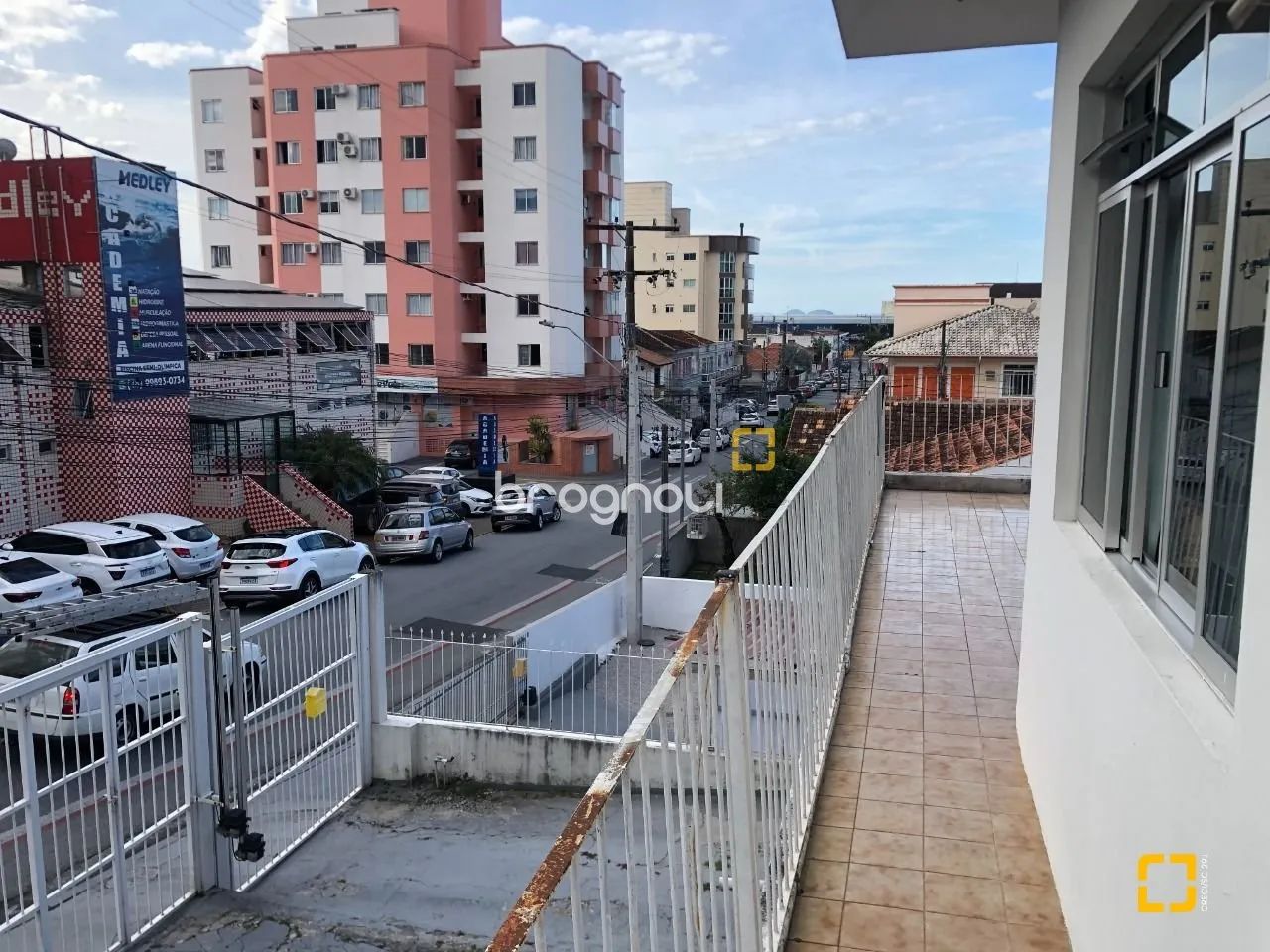 Vendo casa no coração de Barreiros em São José - Foto 4