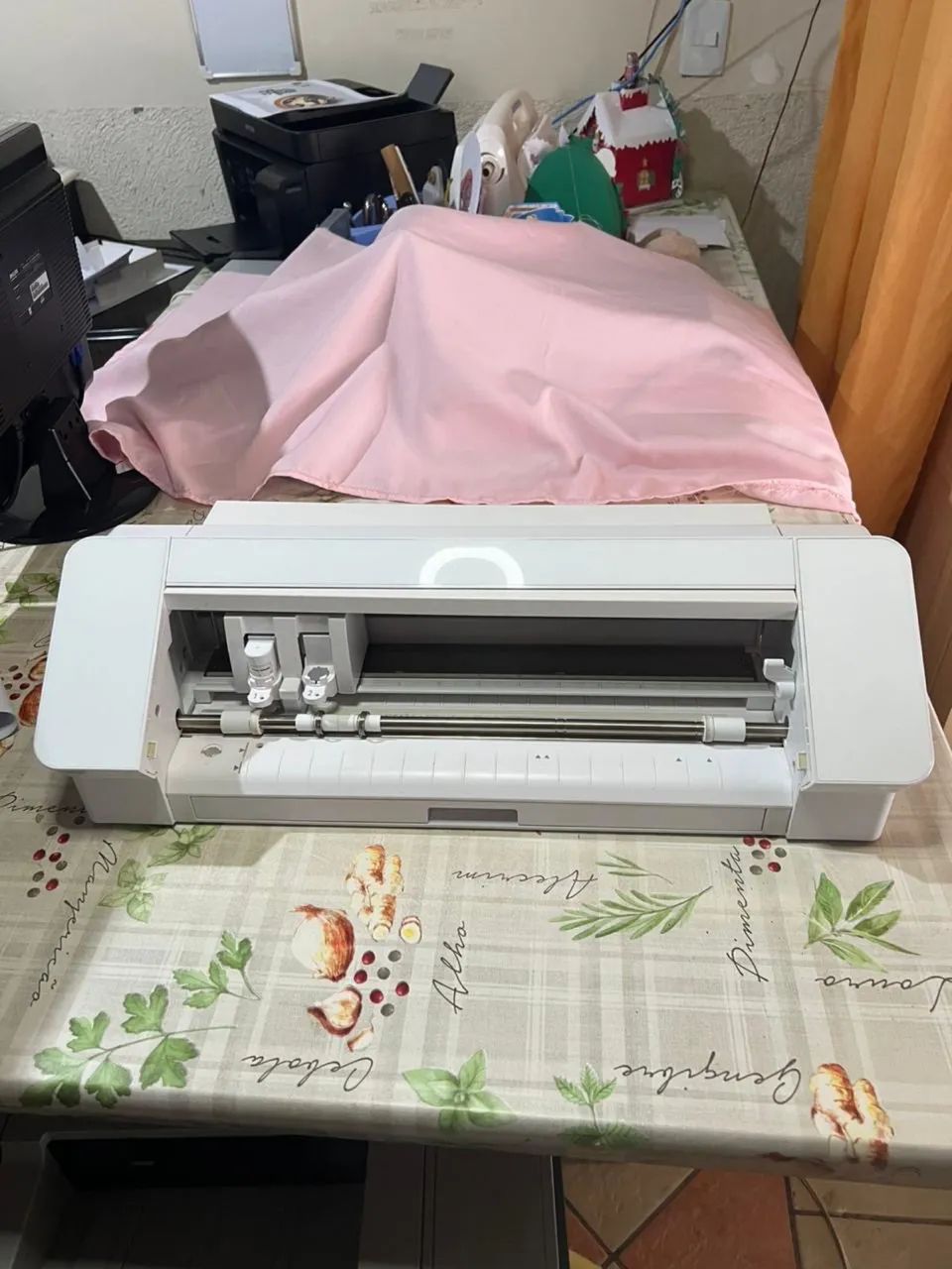 Silhouette Cameo 4