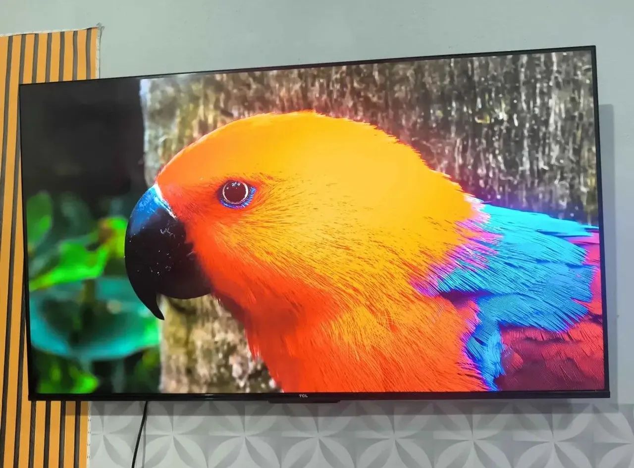 Vendo essa tv 50 polegadas smart 4K  - Foto 3
