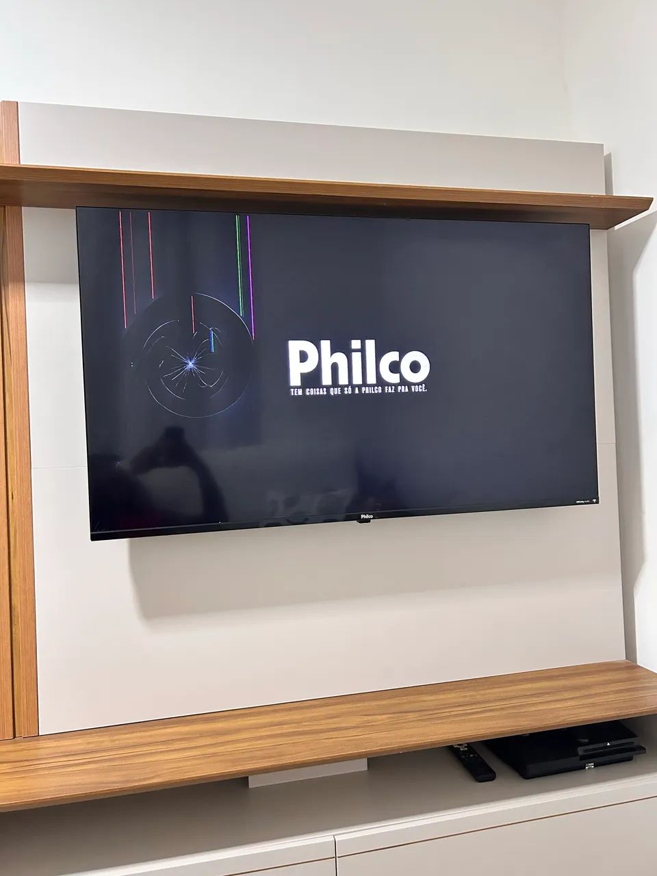 TELEVISÃO PHILCO (COM DEFEITO) PARA PEÇAS OU CONSERTAR