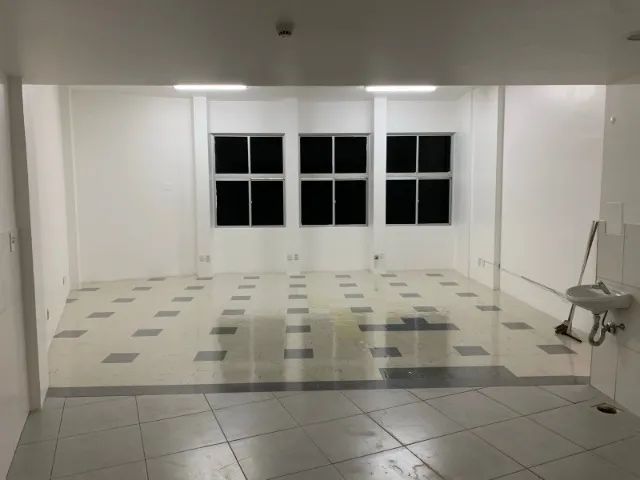 Prédio Comercial na Garibaldi 1.000m