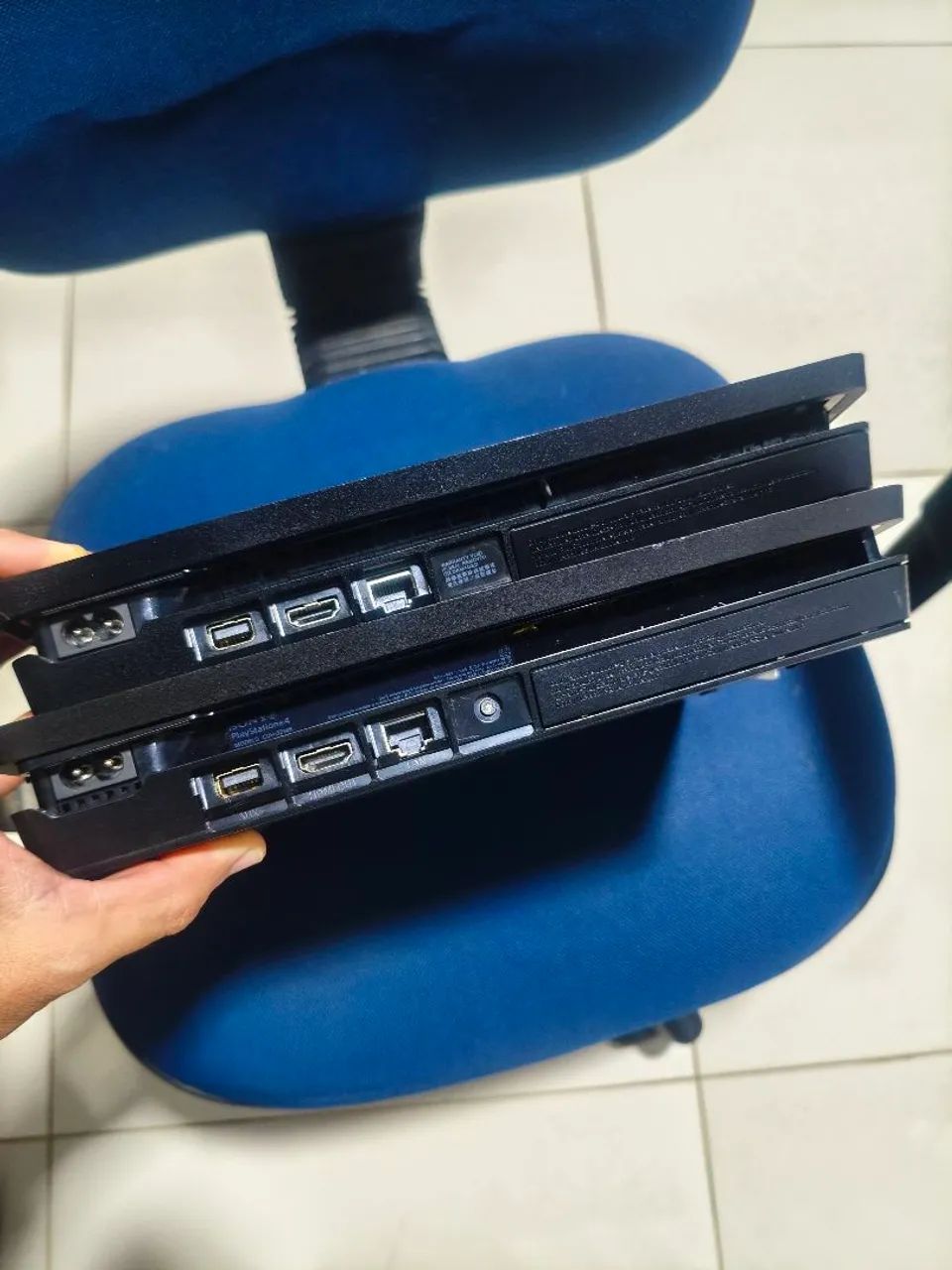 2 Ps4 com defeitos + controles. - Foto 3