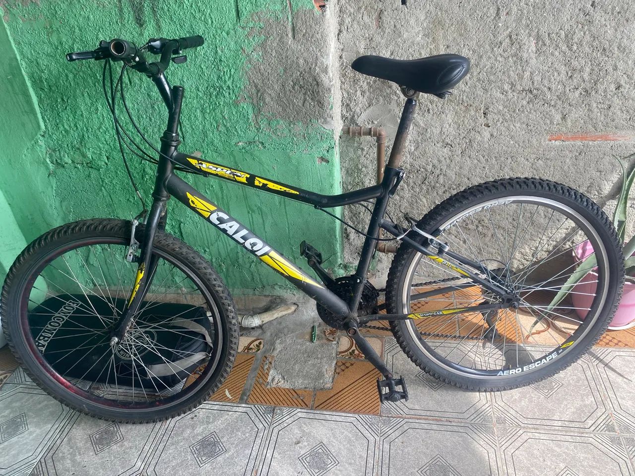 Bicicleta aro 26 em ótimo estado