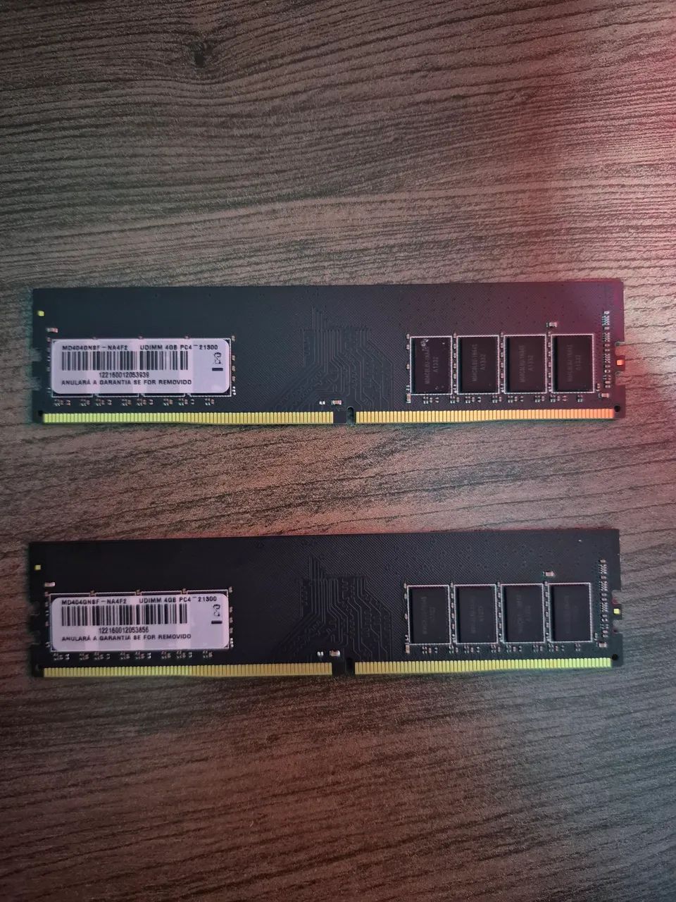 Memória RAM DDR4 8GB (2x4GB)