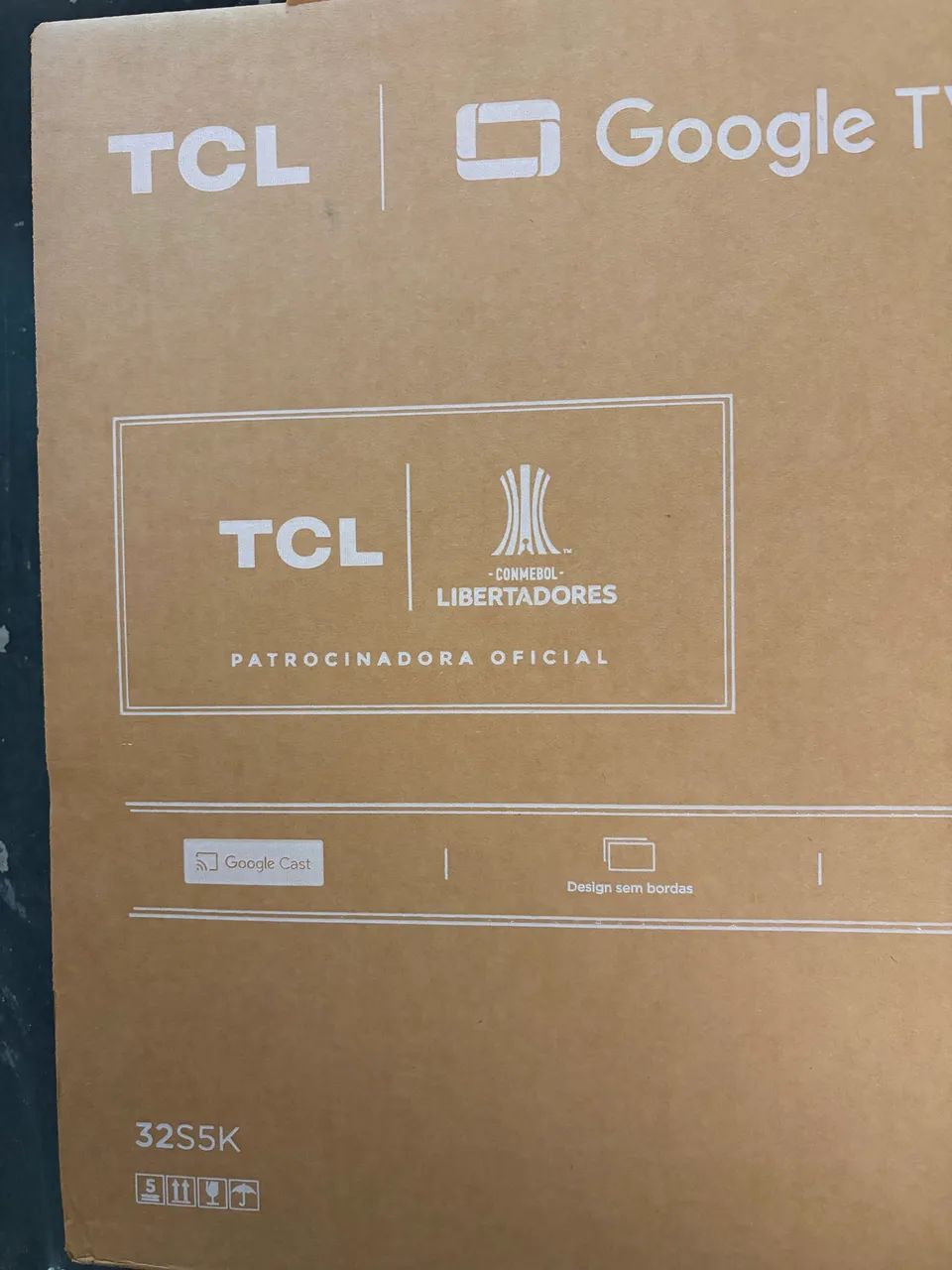 Tv 32 TCL Smart nova na caixa 