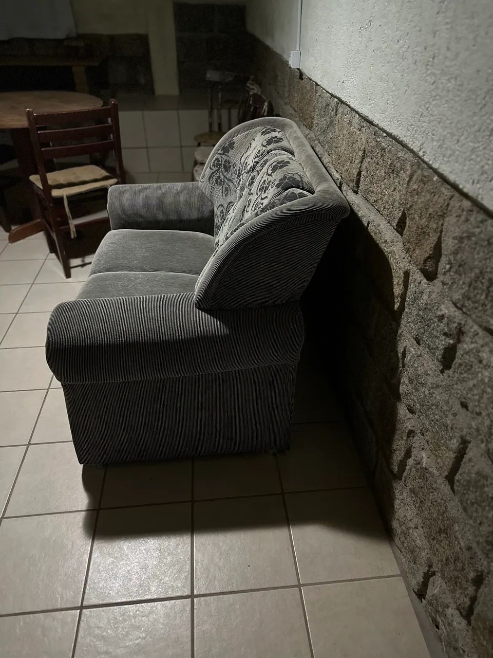Sofa dois lugares semi novos - Foto 3
