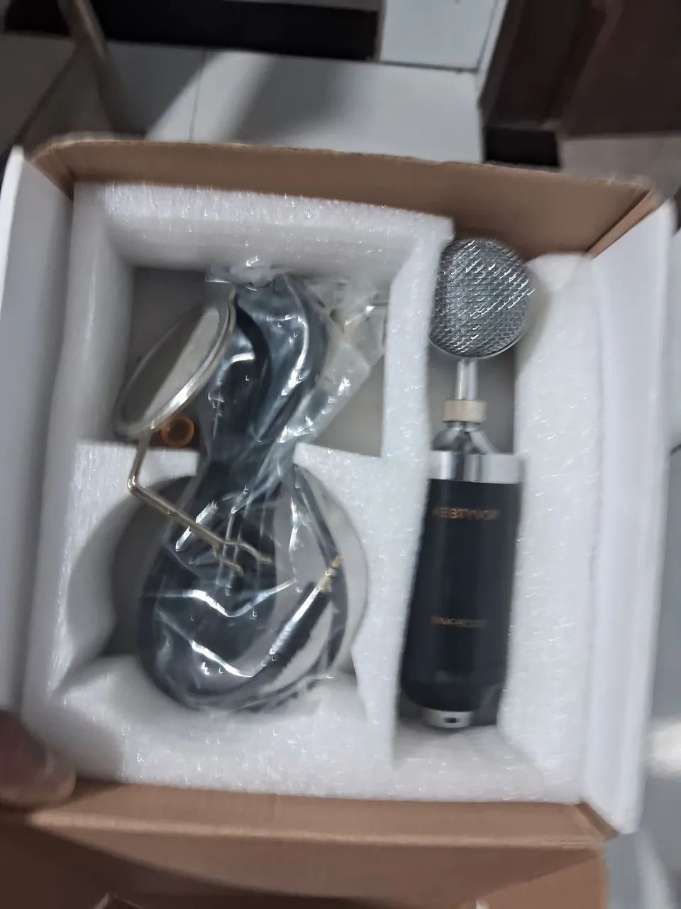 Vendo microfone  condensador seminovo  - Foto 2