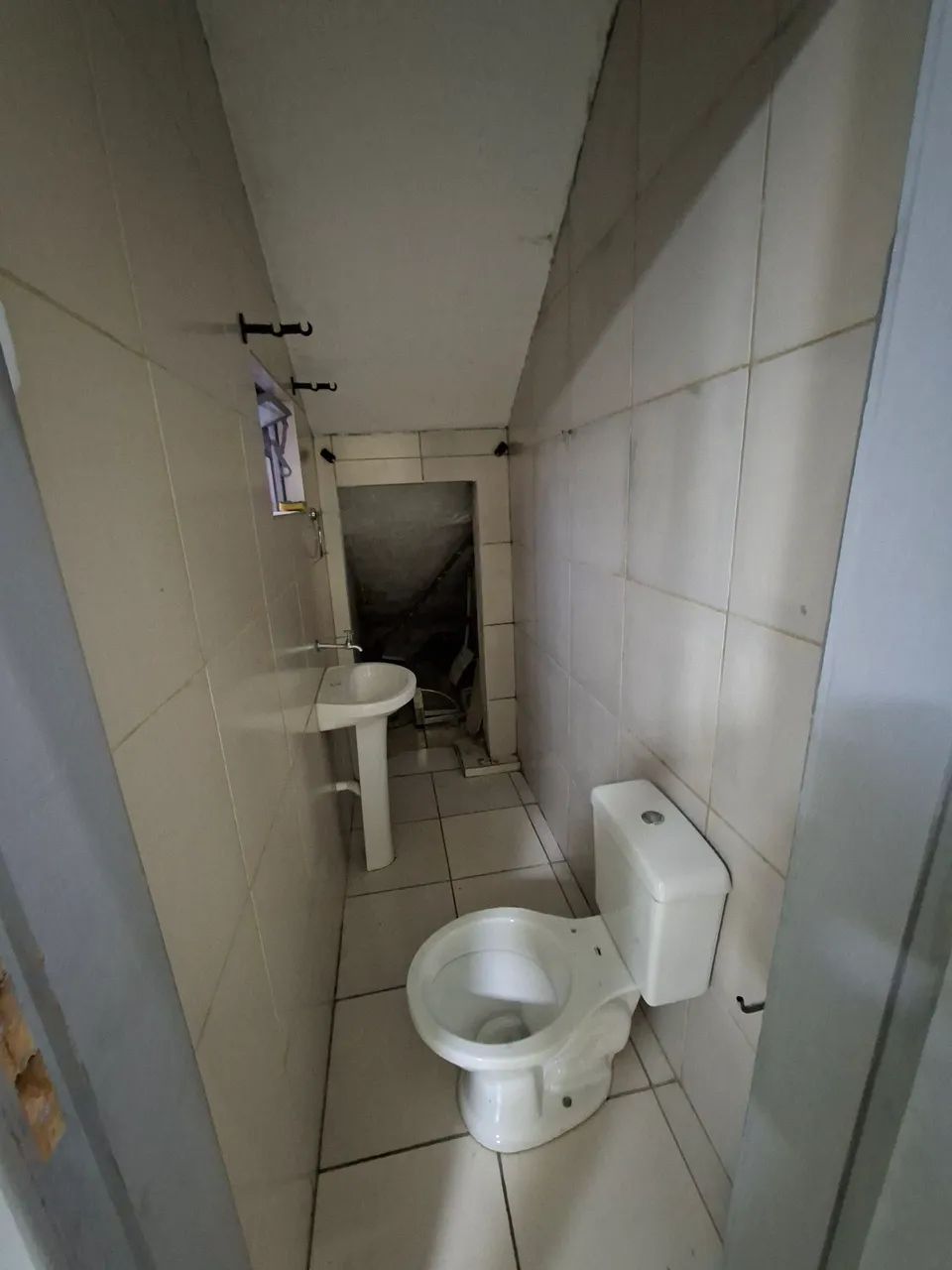 Loja em rua comercial no Sítio Cercado - Foto 5
